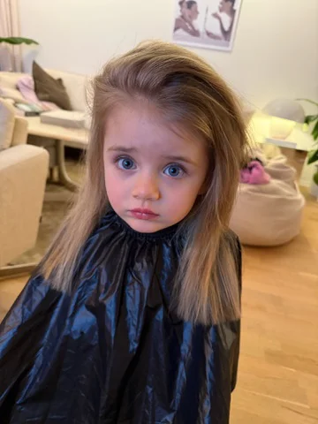 Tomine hos frisøren